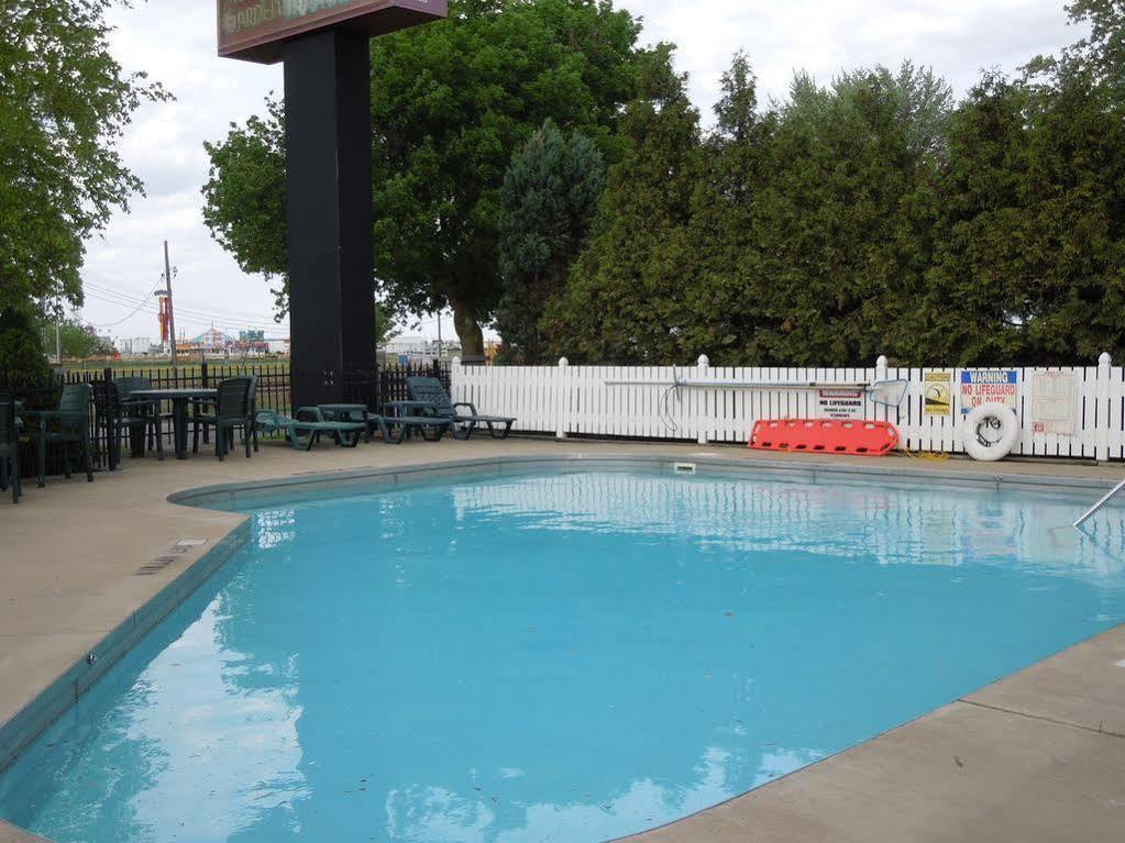 Ourguest Inn & Suites Downtown Port Clinton Kültér fotó